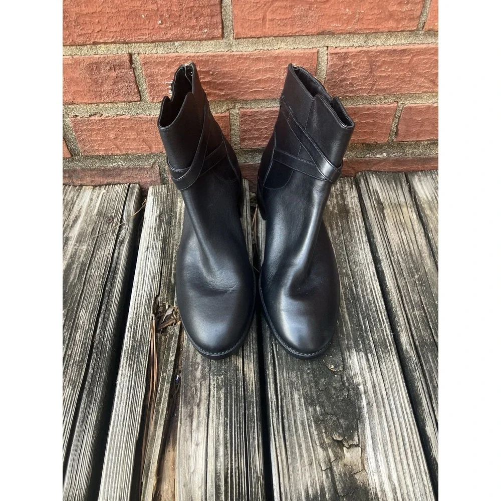 Women's Tory Burch Sidney Leather Ankle Bootie Boots - Penny Black size 8 1/2